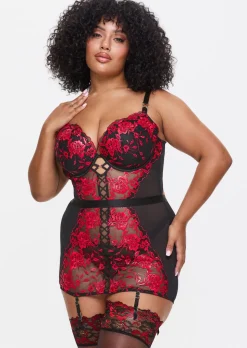 Endless Attraction Padded Cami Suspender - Black/Red