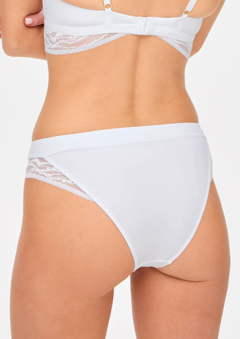 Knickerbox Charlotte Lace Non Padded Bandeau Bralette - White