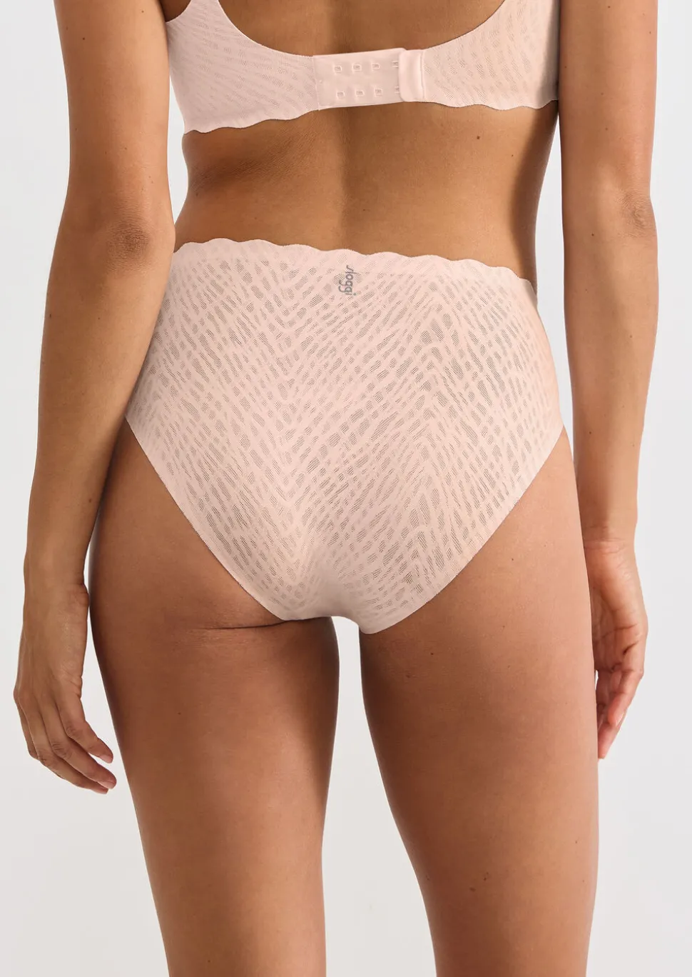 Zero Feel Bliss High Leg Brief - Nude