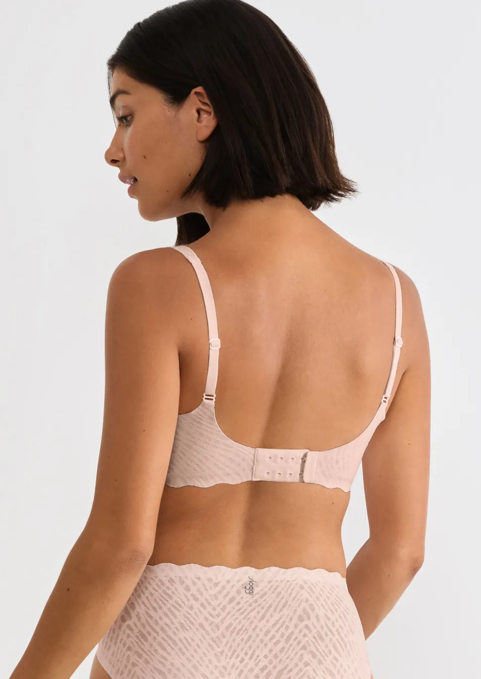 Zero Feel Bliss Long Line Bra - Nude